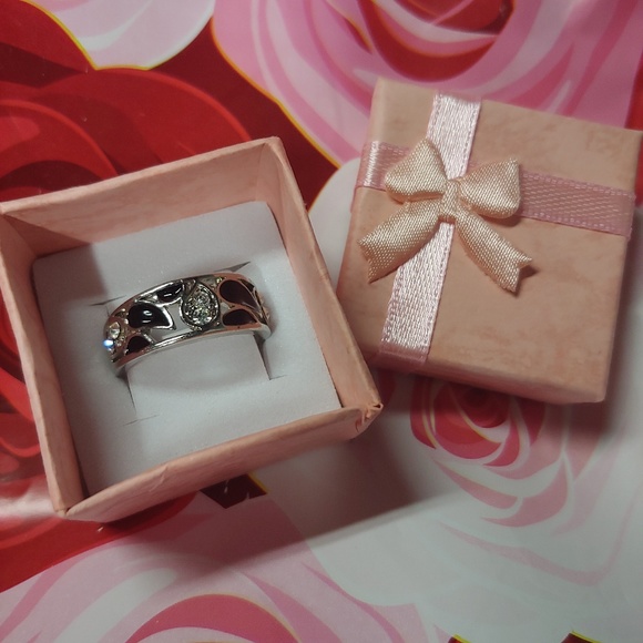 Independent Jewelry - Onyx w Cubic Zirconia Accent Ring